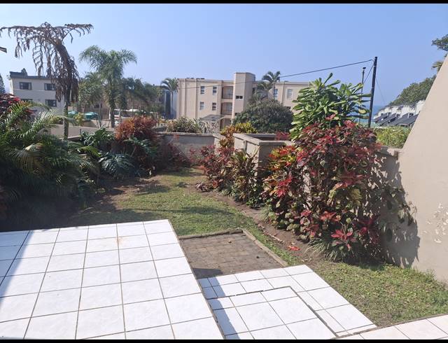 3 BEDROOM DUPLEX FOR SALE IN UVONGO BEACH